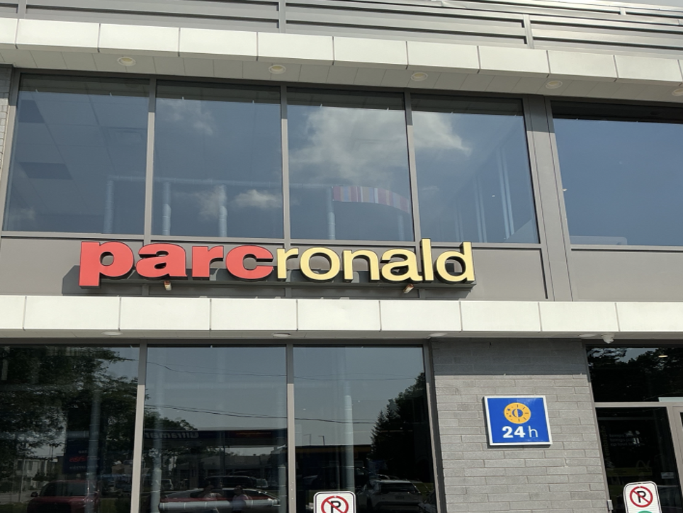 McDonal Charlesbourg